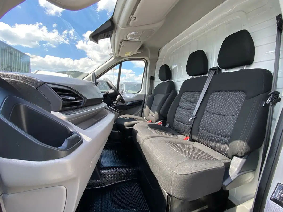 2023-maxus-deliver-9-big-8