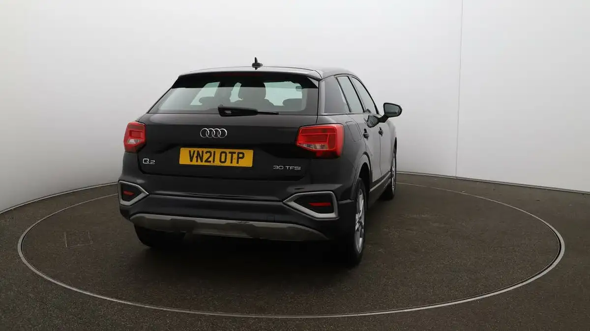 2021-audi-q2-10-30-tfsi-sport-big-54