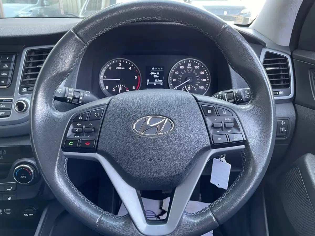 2016-hyundai-tucson-17crdi-blue-drive-se-116ps-big-37