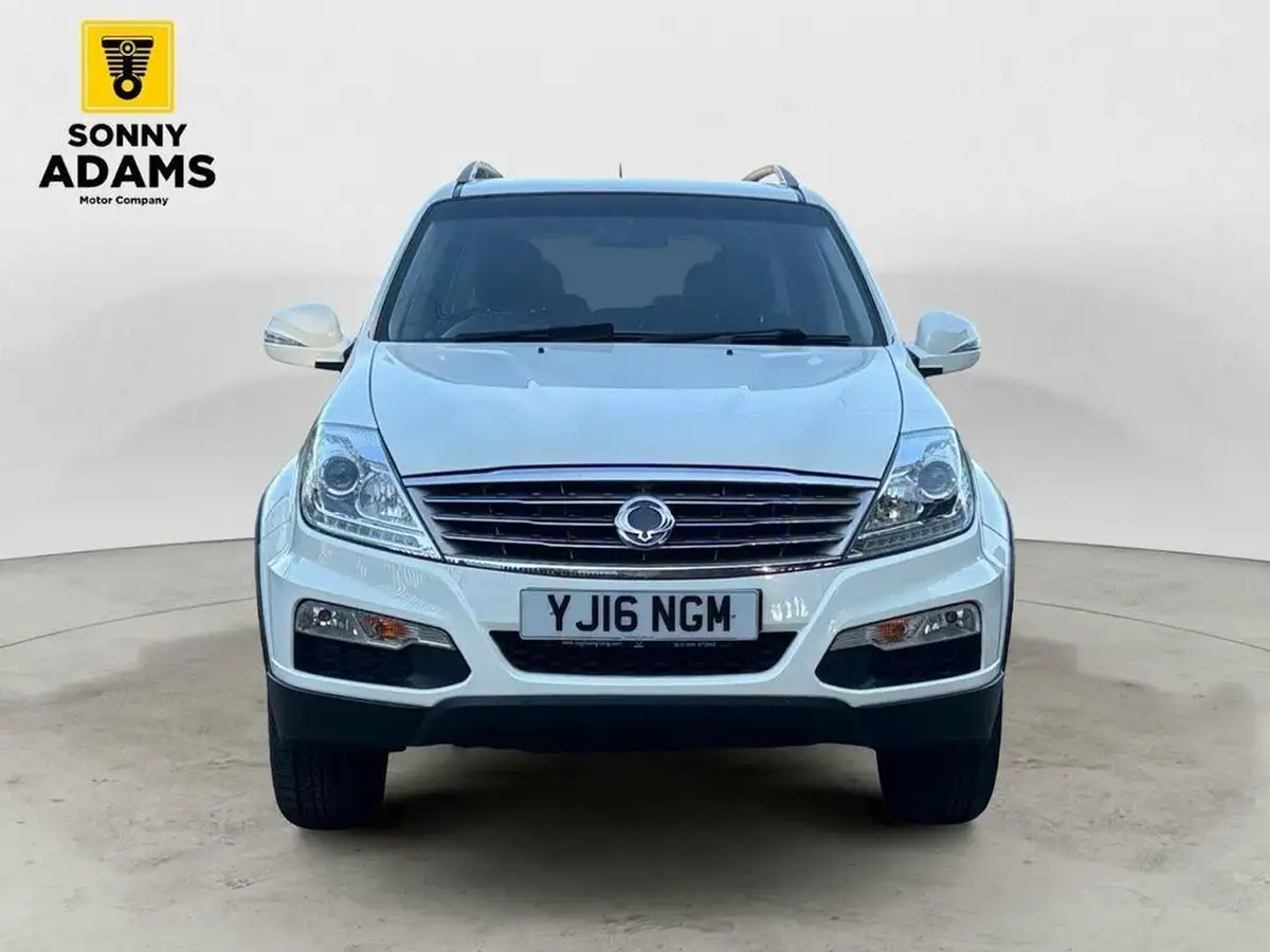 2016-kgm-ssangyong-rexton-w-22td-se-auto-big-1