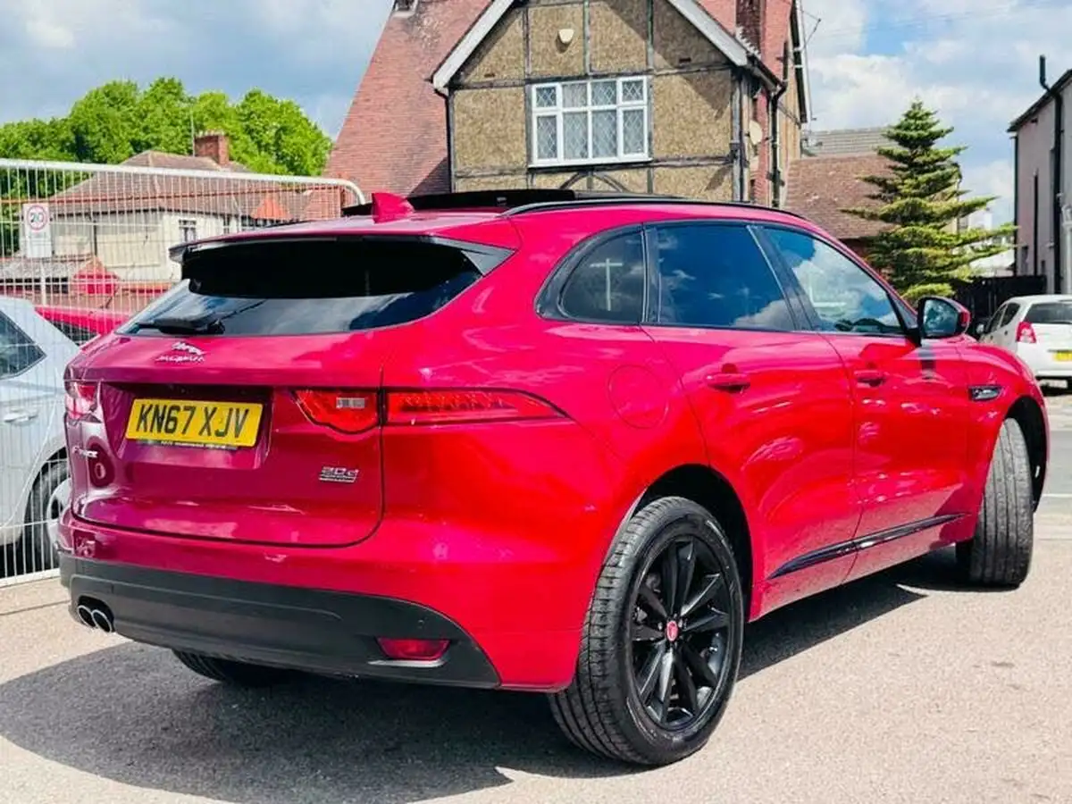 2017-jaguar-f-pace-20-i4d-r-sport-180ps-awd-ss-auto-big-15