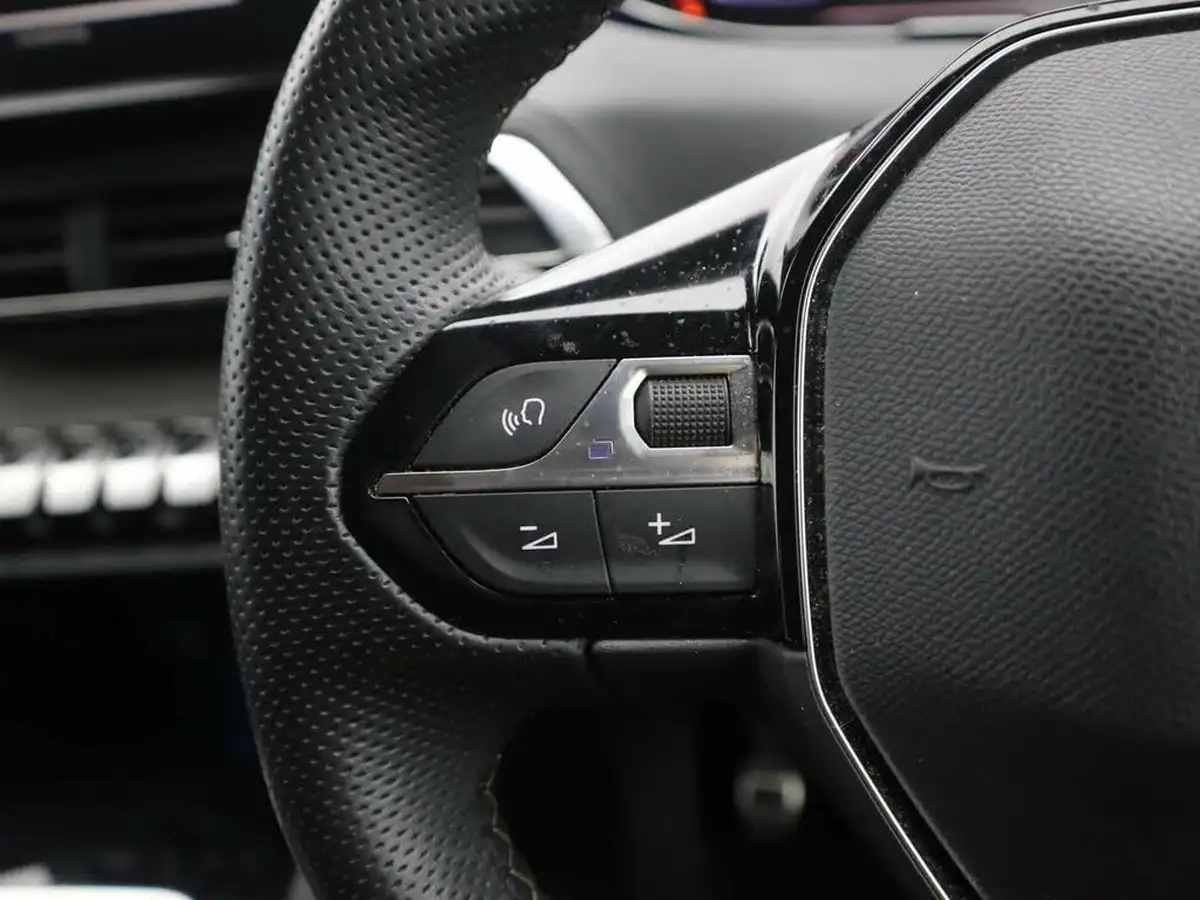 2022-peugeot-3008-suv-15-bluehdi-gt-big-32