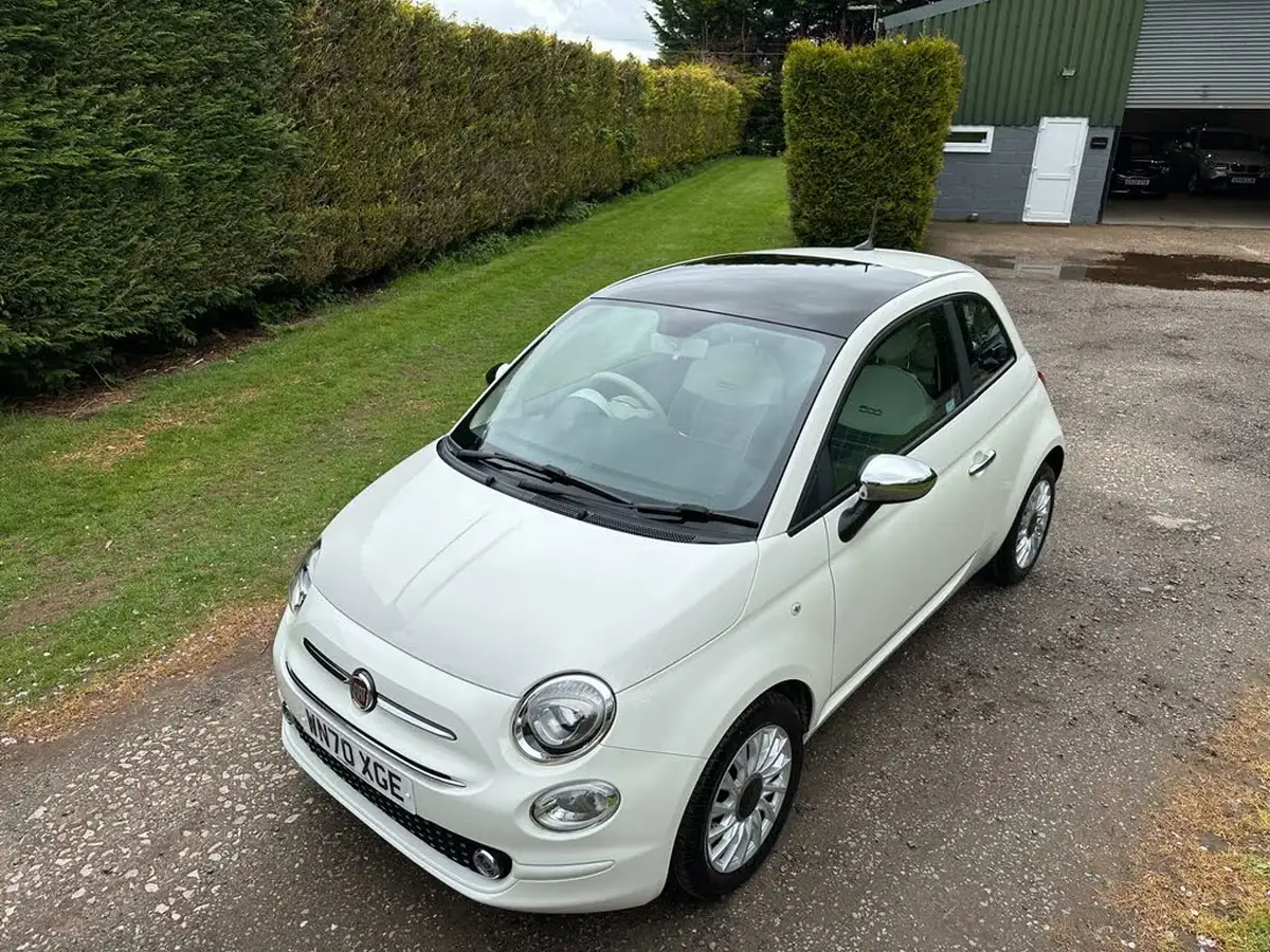 2021-fiat-500-10-lounge-big-13