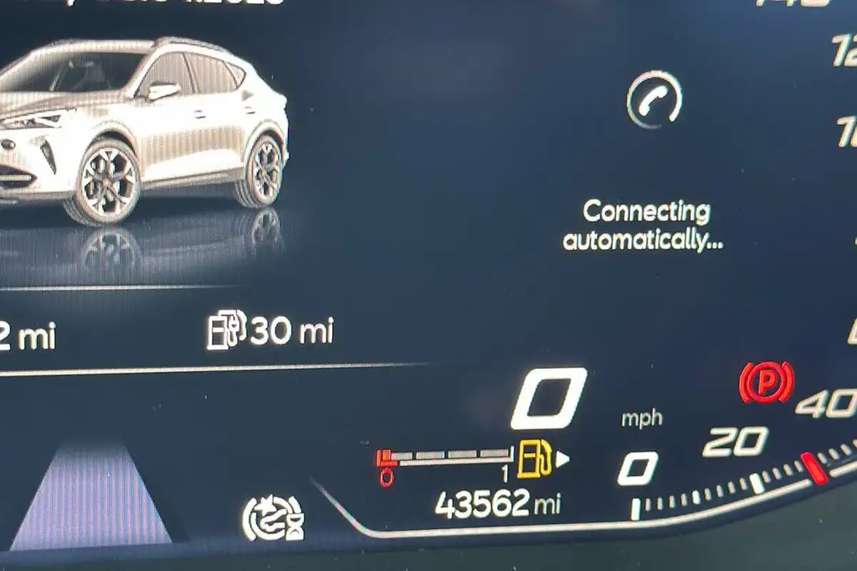 2021-cupra-formentor-14-e-hybrid-v2-big-39