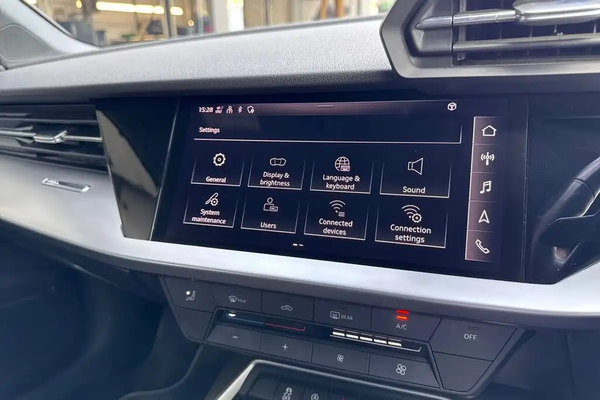 2023-audi-a3-10-30-tfsi-technik-big-44
