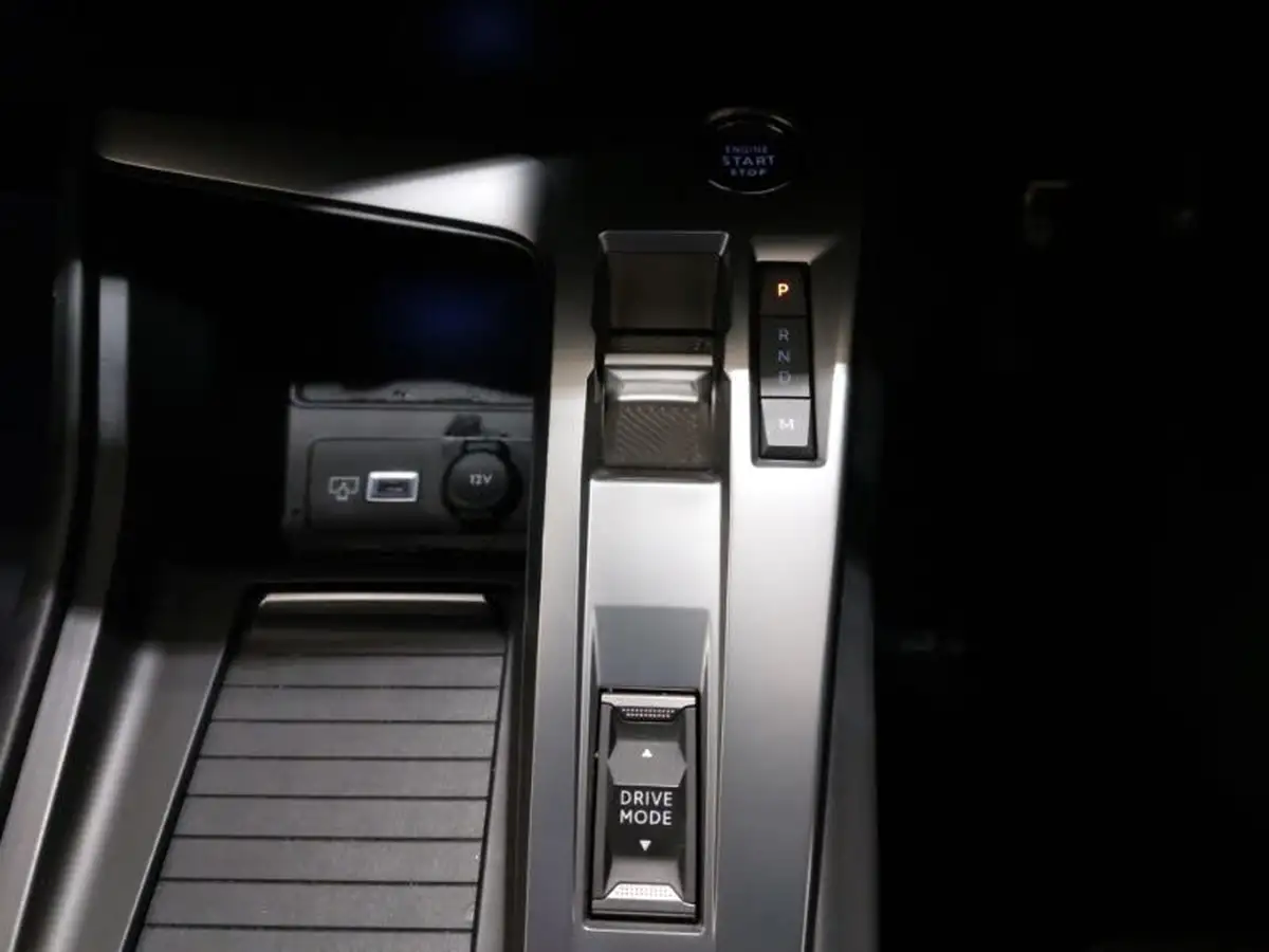 2023-peugeot-408-12-puretech-allure-premium-big-13