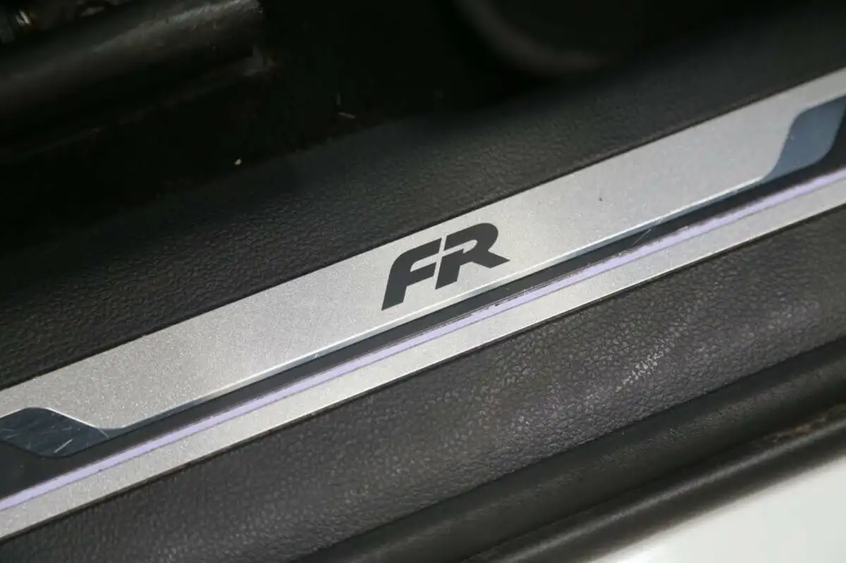 2021-seat-tarraco-15-tsi-evo-fr-big-23