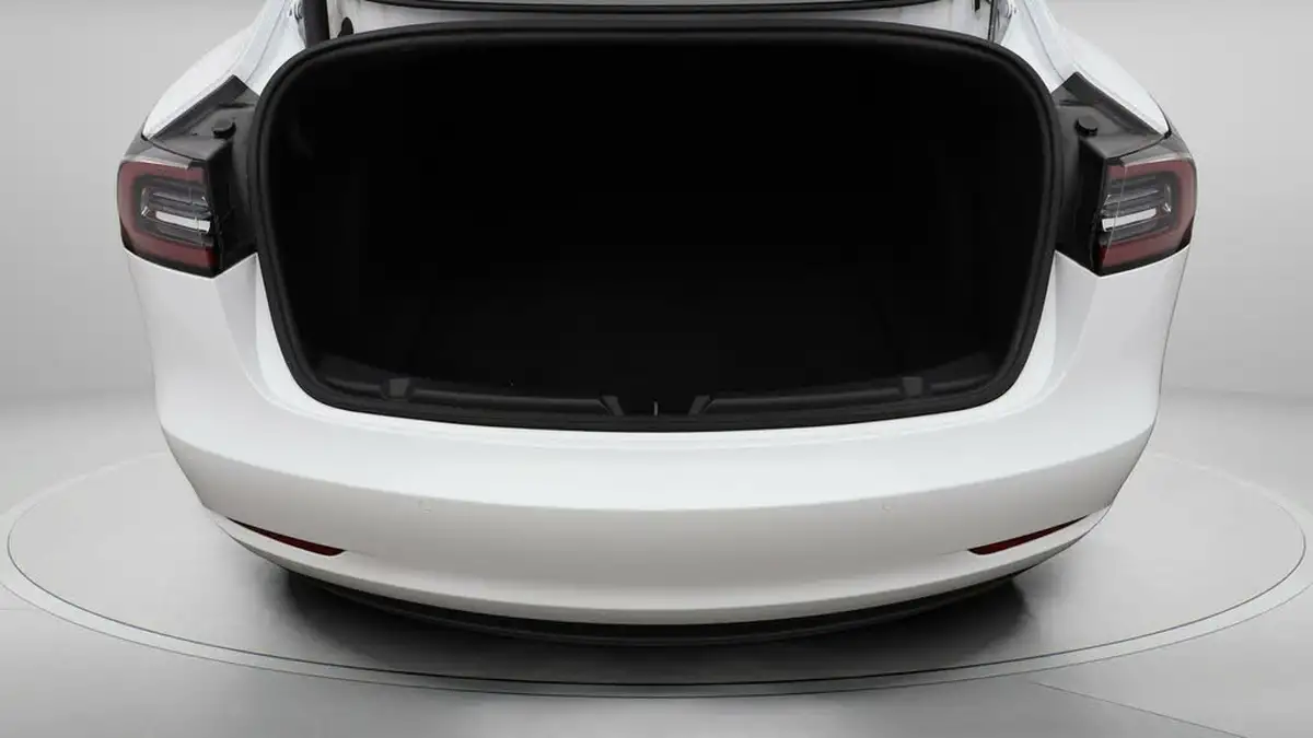 2022-tesla-model-3-e-long-range-big-16