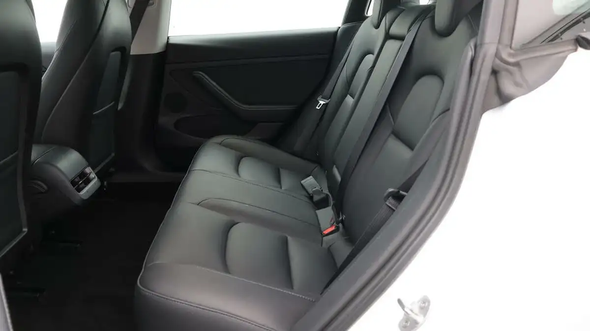 2021-tesla-model-3-e-standard-plus-big-16