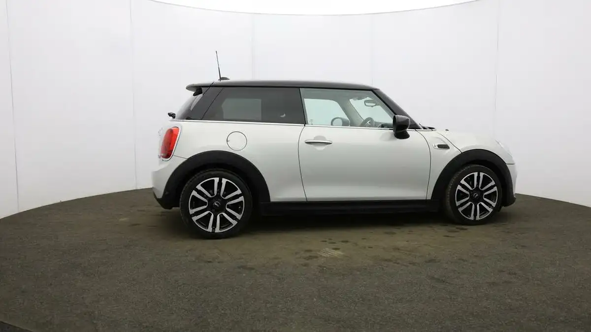2019-mini-cooper-15-cooper-exclusive-134bhp-nav-hatchback-3d-auto-big-52