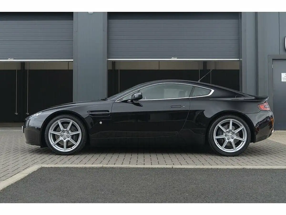 2006-aston-martin-vantage-43-big-6