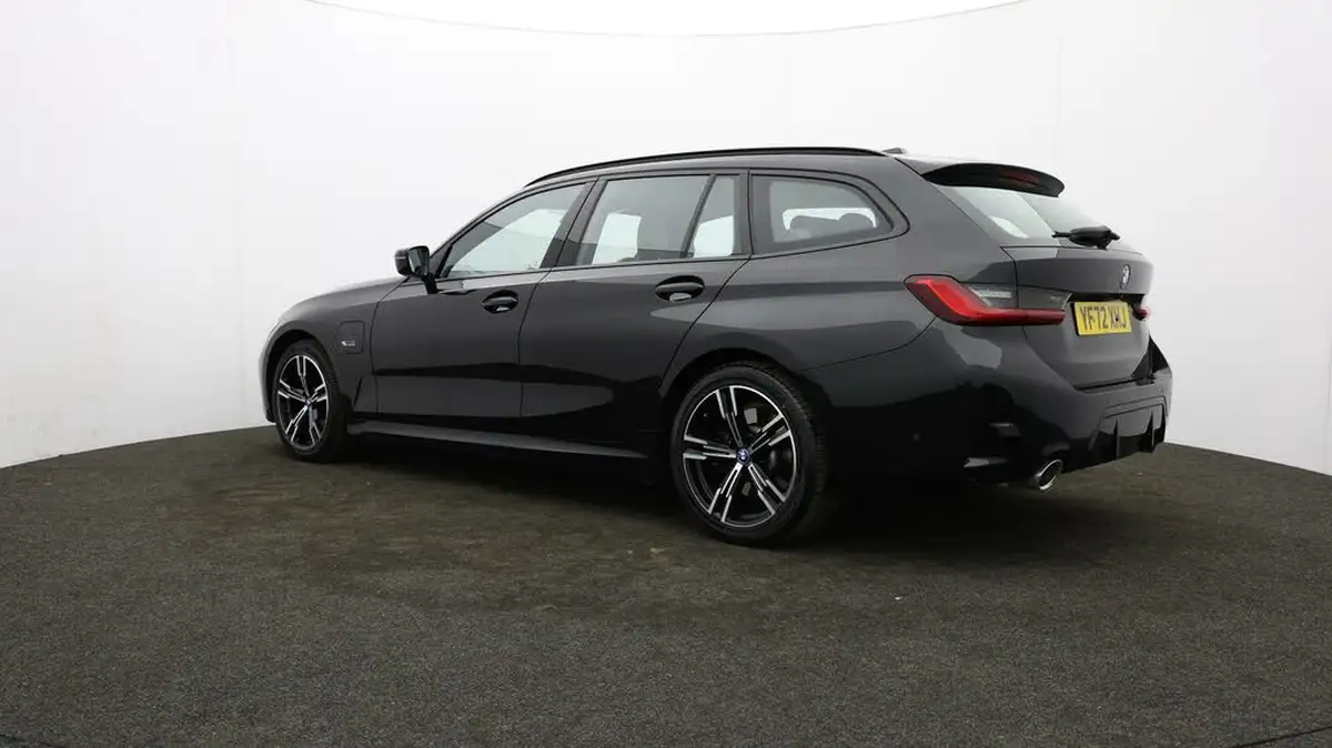 2022-bmw-3-series-20-330e-m-sport-touring-5d-big-72