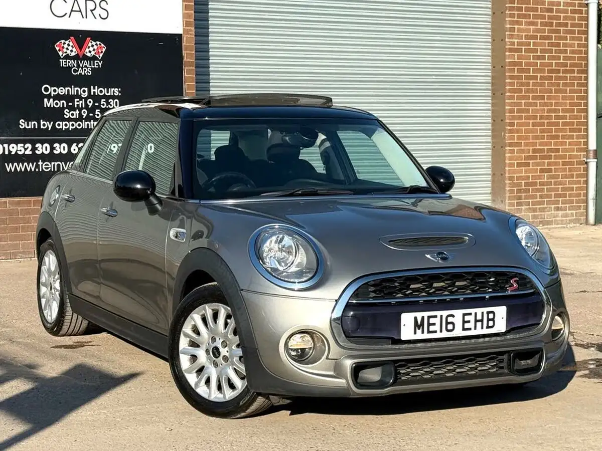 2016-mini-cooper-20-cooper-s-ss-hatchback-5d-big-27