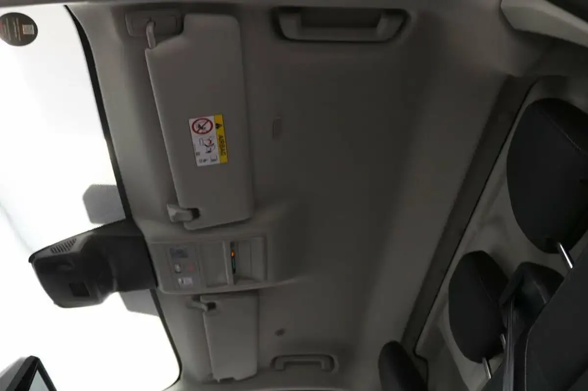 2024-ford-transit-custom-20tdci-320-l2h1-limited-136pseu6e-panel-van-1996cc-auto-big-27