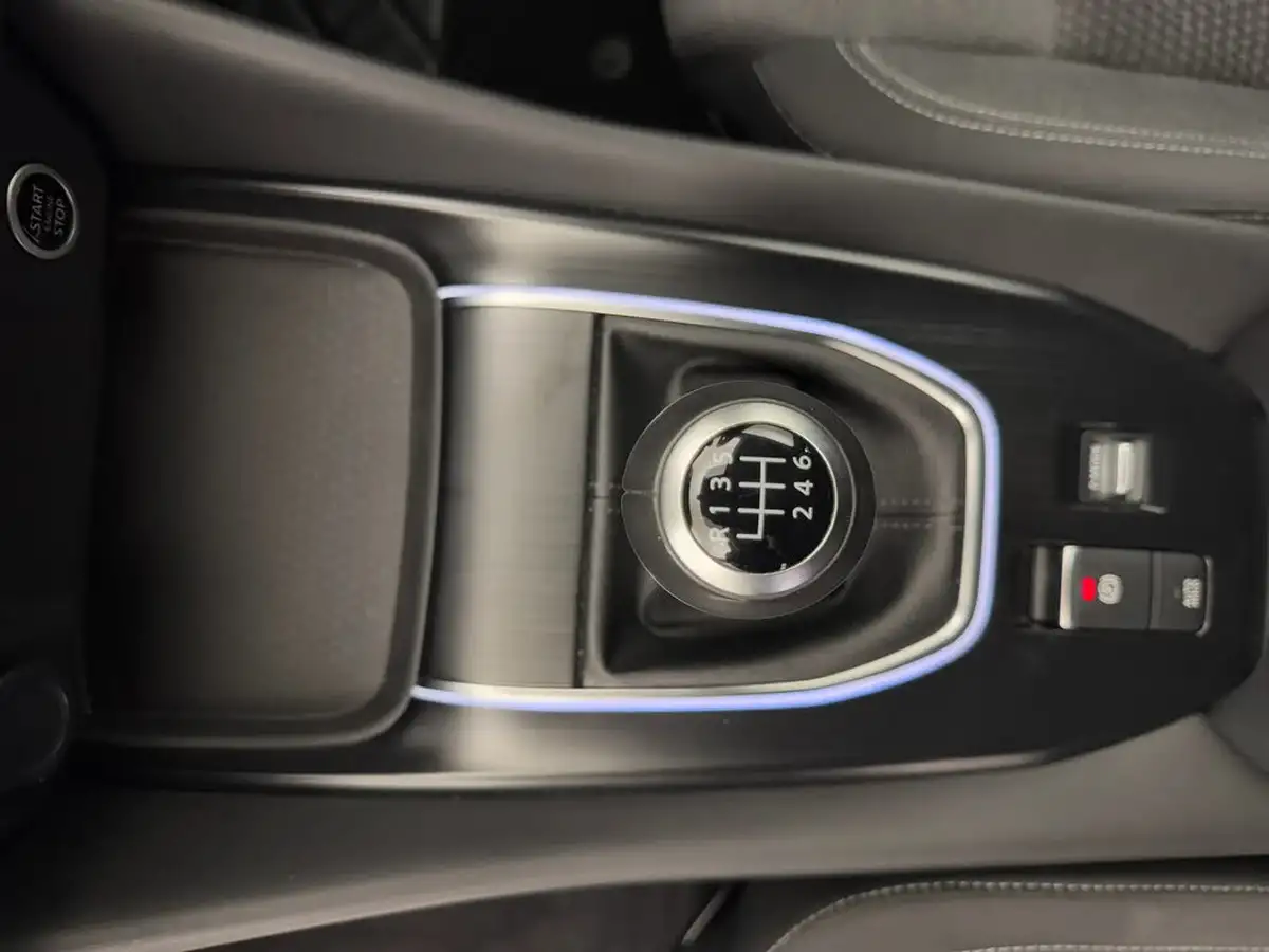 2022-nissan-qashqai-13-dig-t-n-connecta-140ps-big-15