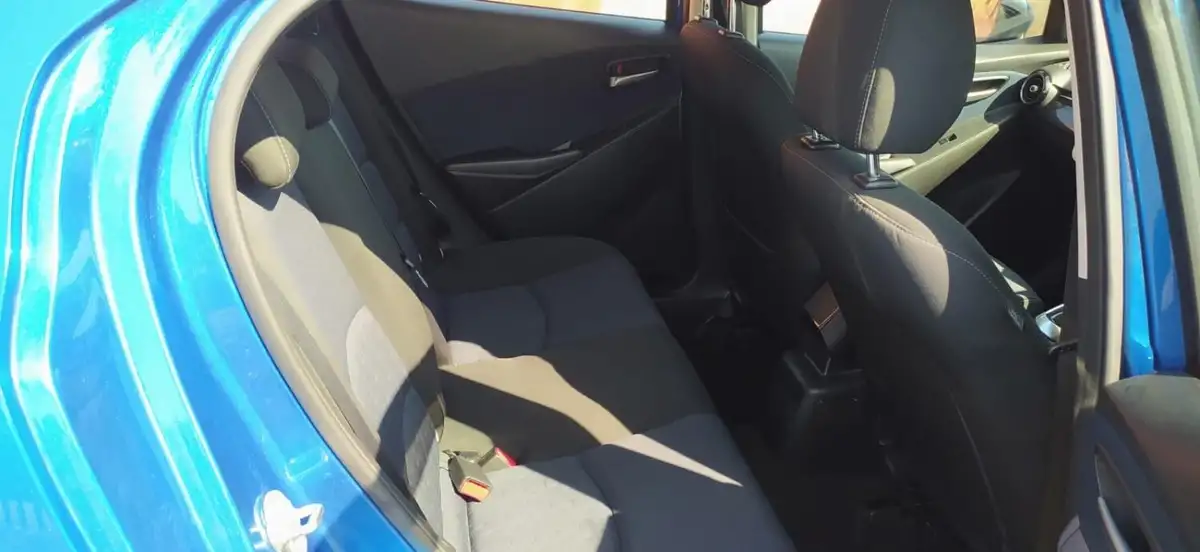 2015-mazda-mazda2-15-se-l-75ps-big-52