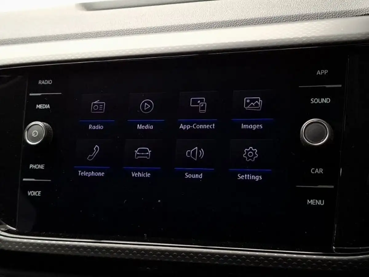 2020-volkswagen-t-cross-10-tsi-se-115ps-big-10