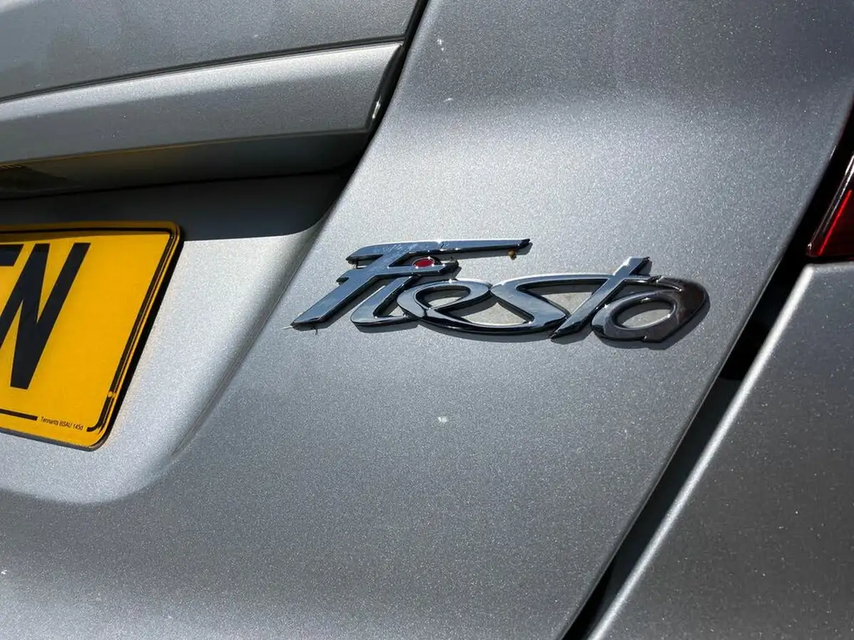 2017-ford-fiesta-10t-st-line-100ps-3d-big-27