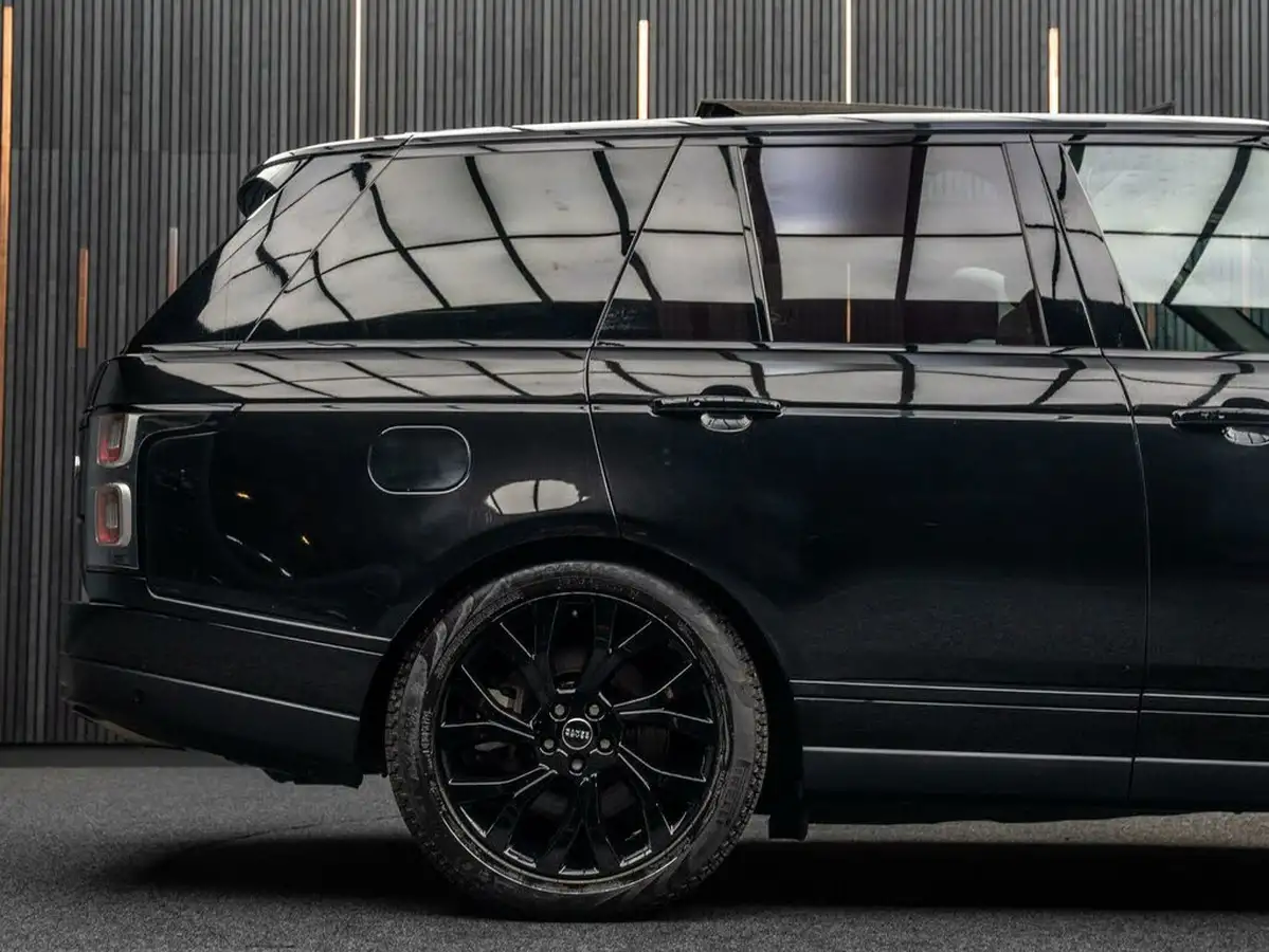 2021-land-rover-range-rover-30-p400-vogue-se-big-14