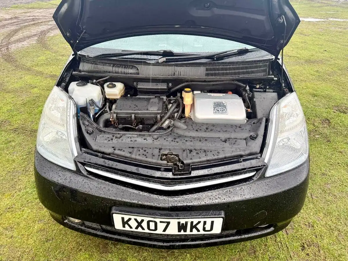 2007-toyota-prius-15-vvt-i-t-spirit-big-19