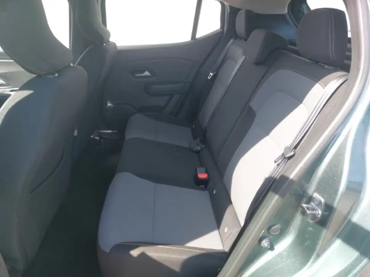 2024-dacia-sandero-stepway-10-tce-extreme-90bhp-big-5