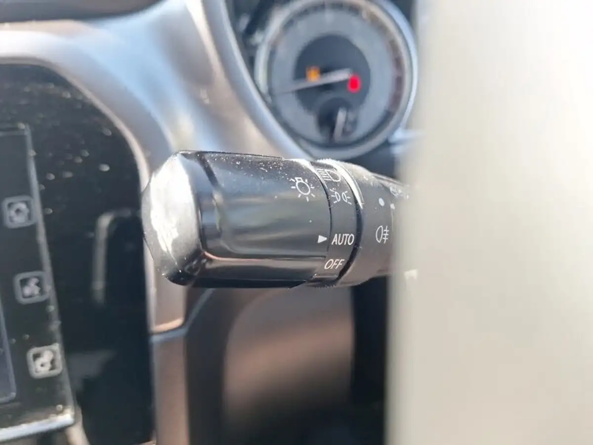 2022-suzuki-vitara-14-boosterjet-sz-t-big-14