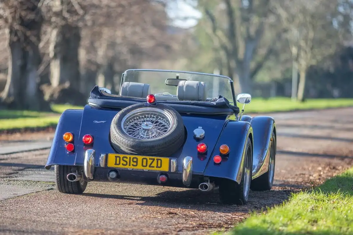 2019-morgan-roadster-37-big-6
