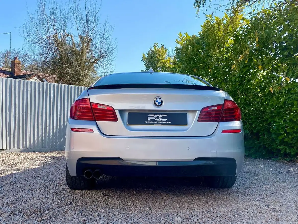 2016-bmw-5-series-20td-520d-m-sport-190bhp-saloon-4d-auto-big-22