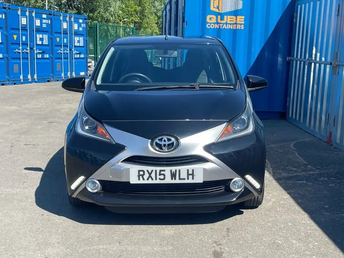 2015-toyota-aygo-10-vvt-i-x-clusiv-5d-big-6