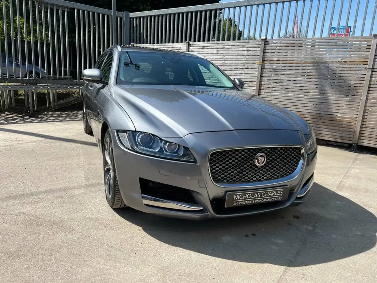2019-jaguar-xf-20i-portfolio-250ps-sportbrake-5d-big-4