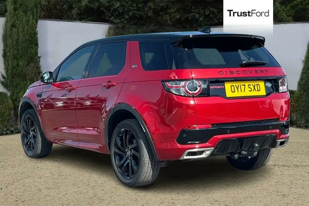 2017-land-rover-discovery-sport-20td4-hse-dynamic-lux-180ps-station-wagon-big-1