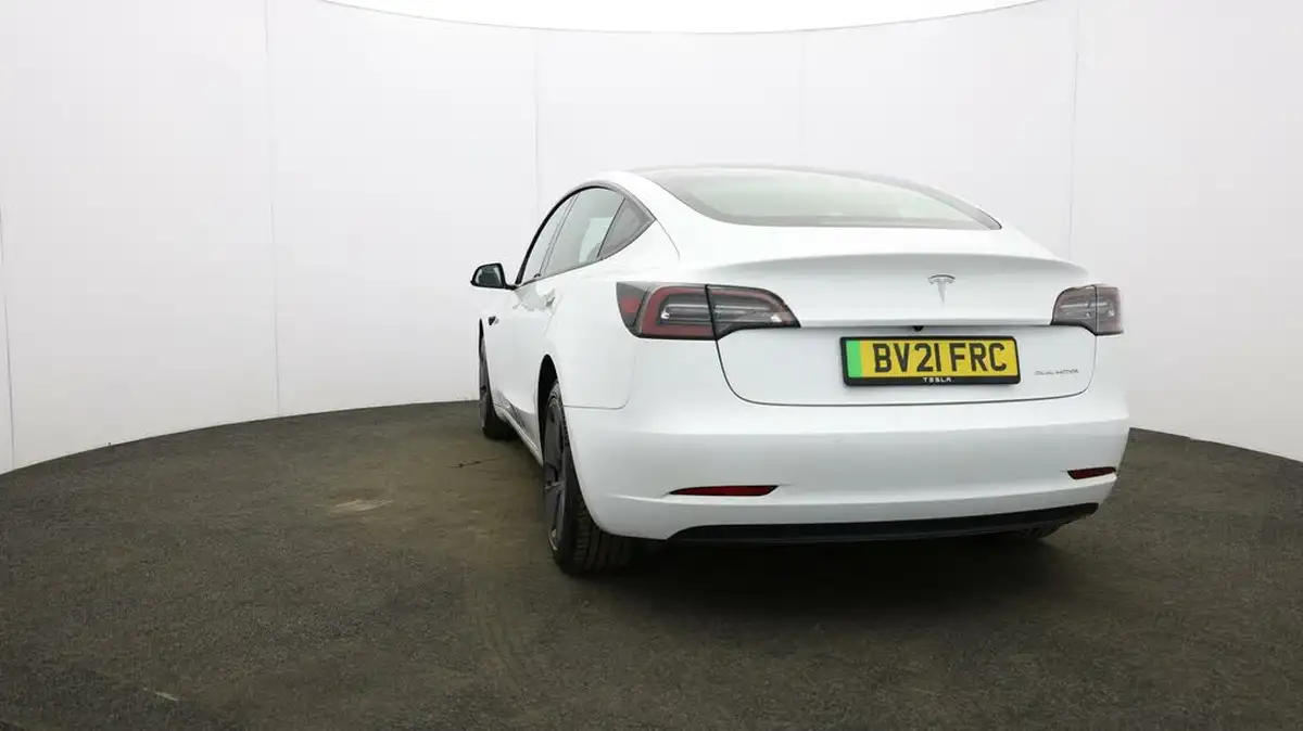 2021-tesla-model-3-e-long-range-4x4-big-57