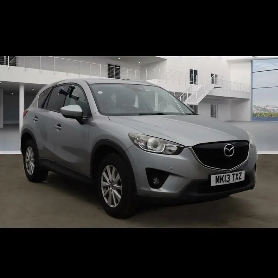2013-mazda-mazda3-16-venture-edition-big-1
