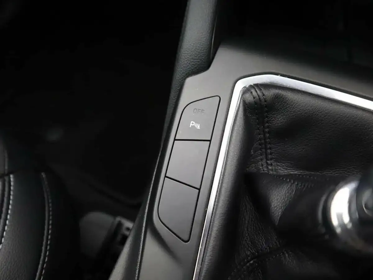 2020-ford-kuga-20-titanium-150ps-mhev-big-24