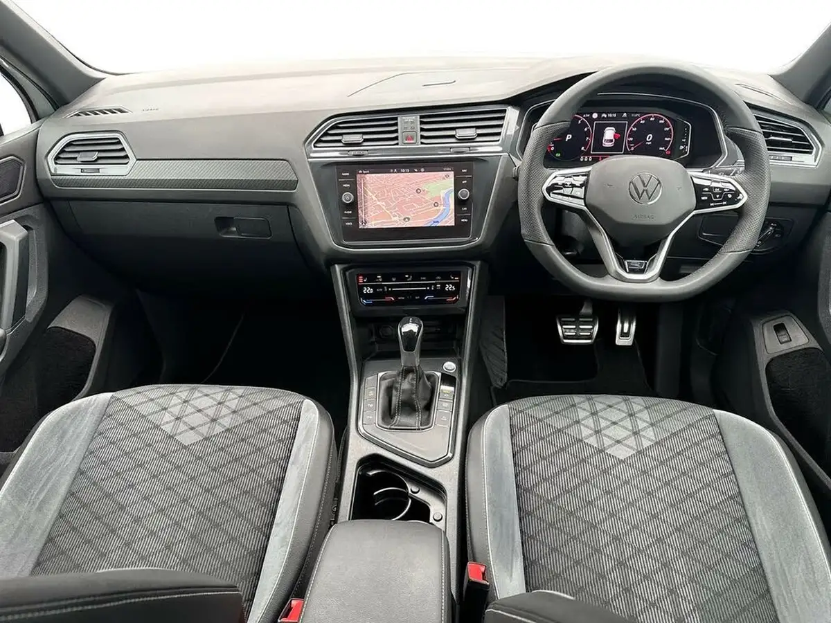 2021-volkswagen-tiguan-big-14