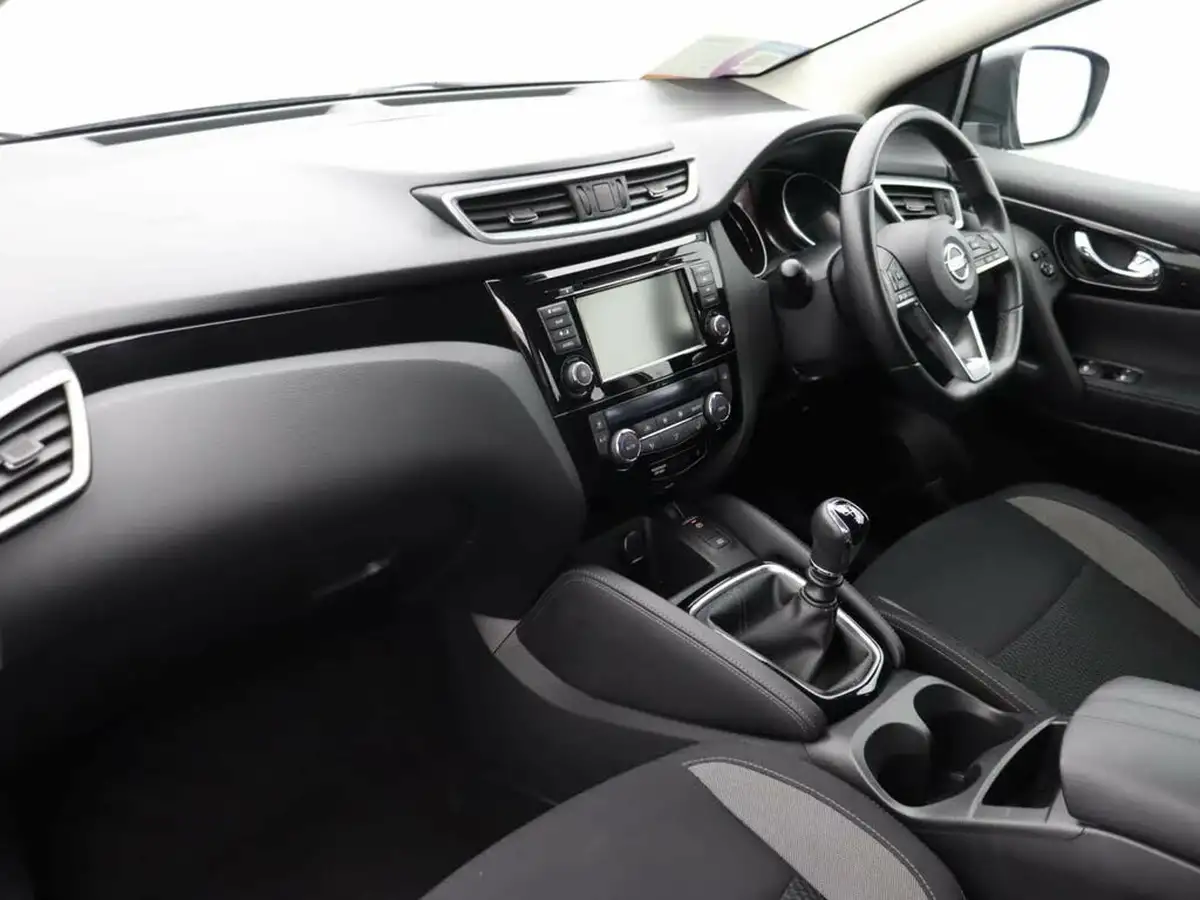 2020-nissan-qashqai-13-dig-t-acenta-premium-160ps-big-11