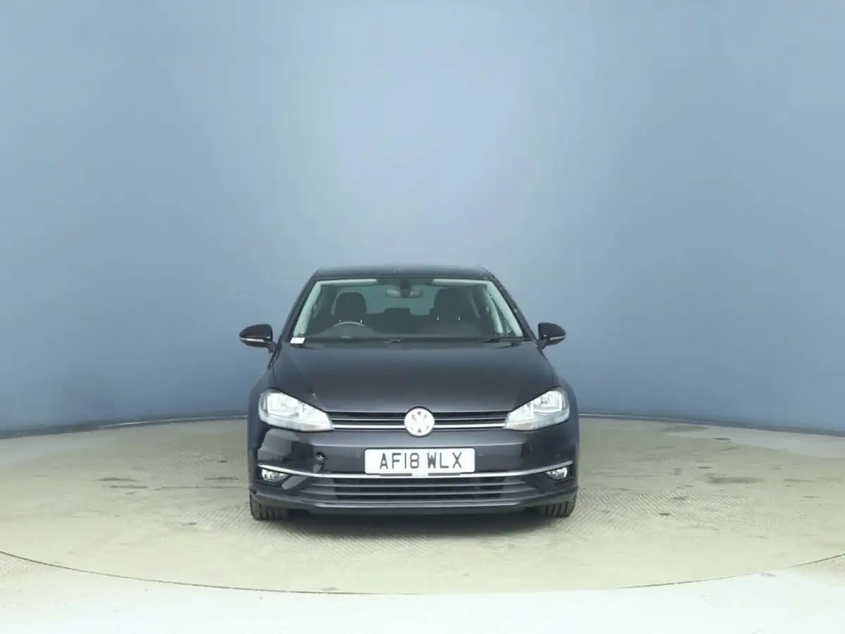 2017-volkswagen-golf-20tdi-gt-bmtss-hatchback-5d-big-1