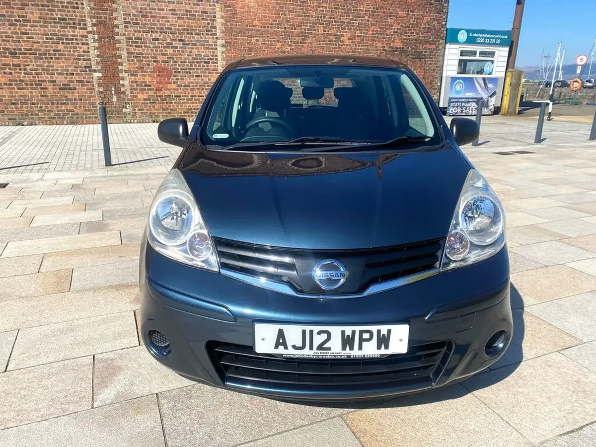 2012-nissan-note-14-visia-big-1