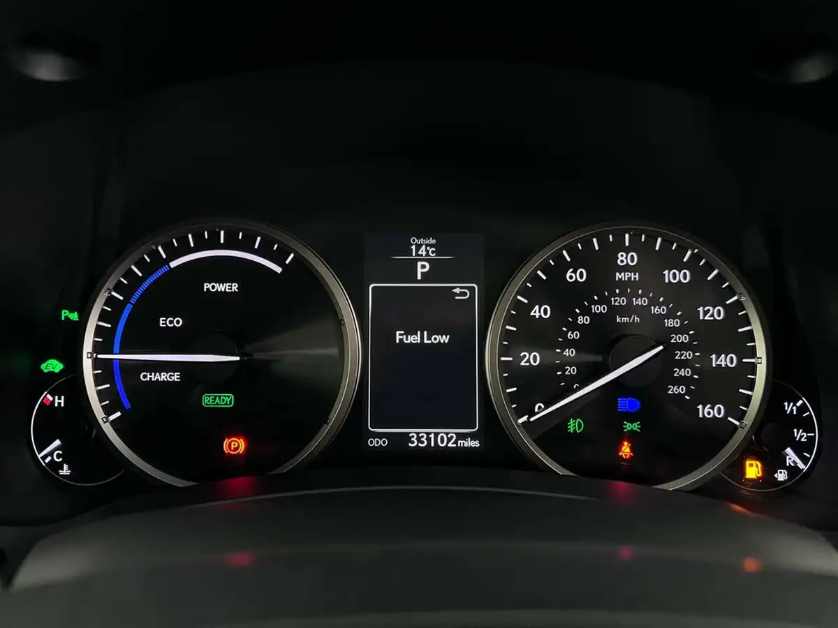 2017-lexus-nx-300h-25-luxury-big-19