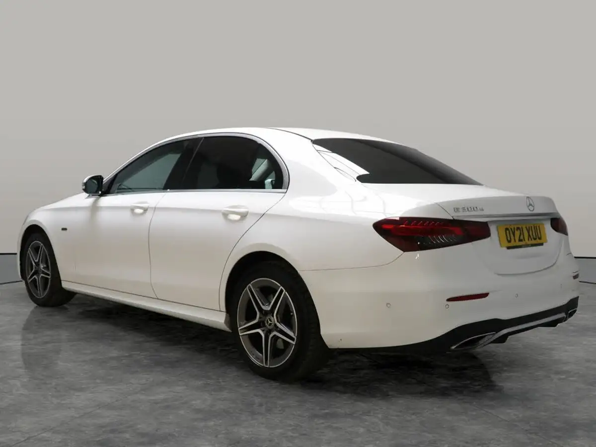 2021-mercedes-benz-e-class-20-e300e-amg-line-edition-eq-power-big-12