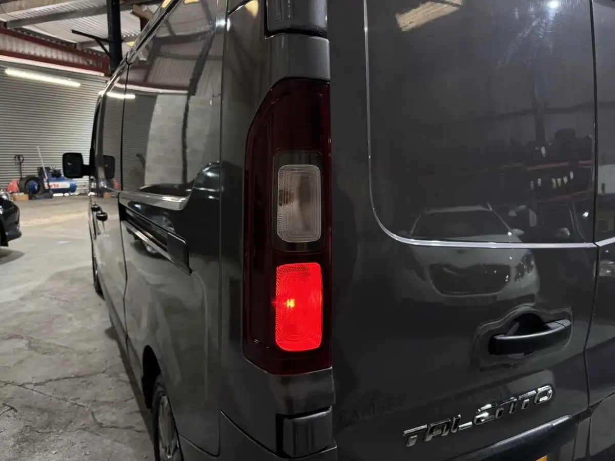 2017-fiat-talento-16jtd-l1h1-sx-120-10-panel-van-big-48