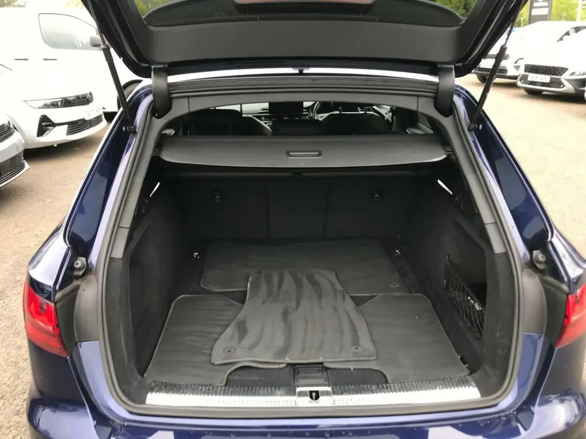 2021-audi-a4-avant-20-35-tfsi-black-edition-s-tronic-big-15
