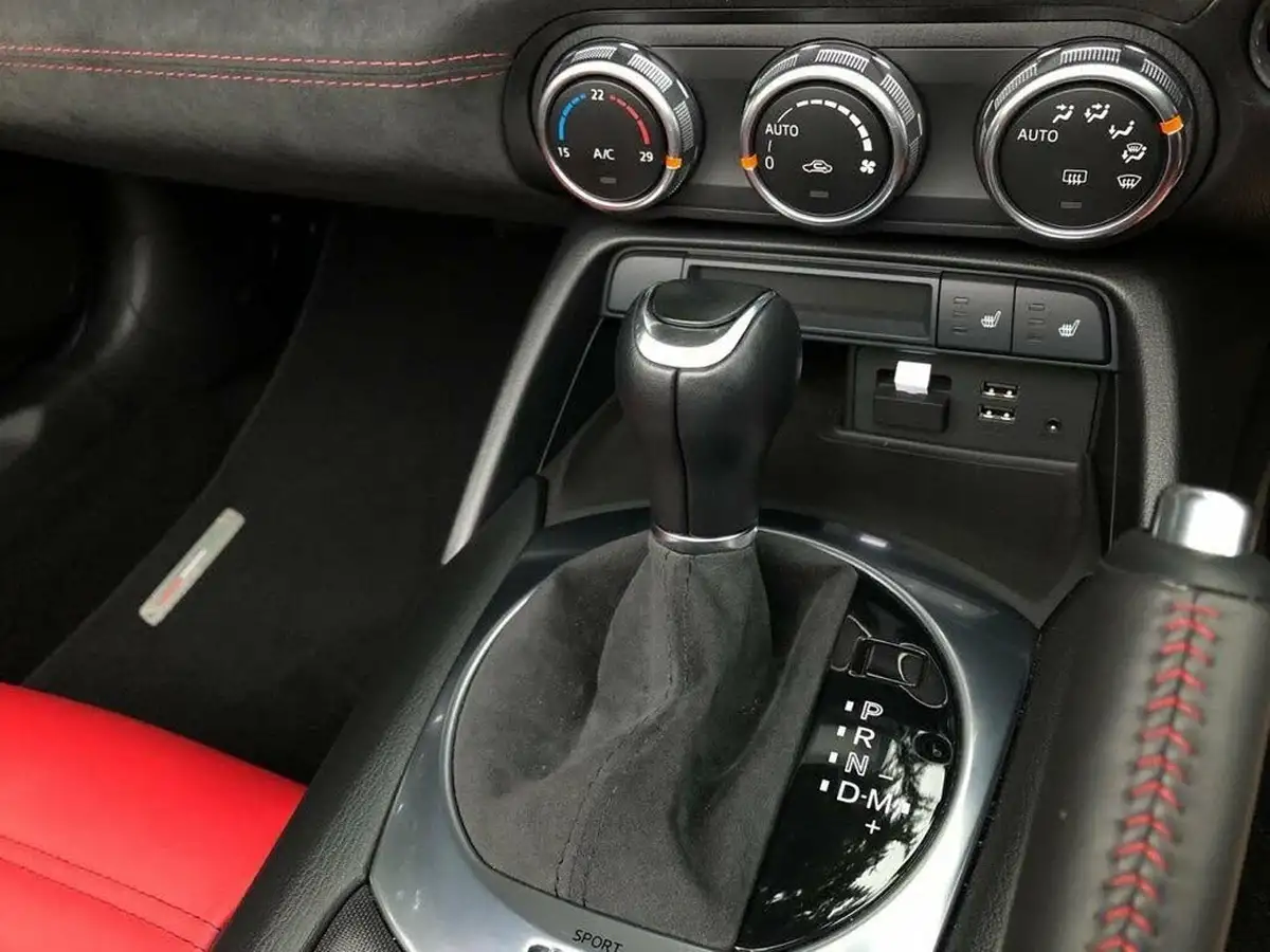 2017-abarth-124-14-multiair-spider-auto-big-2