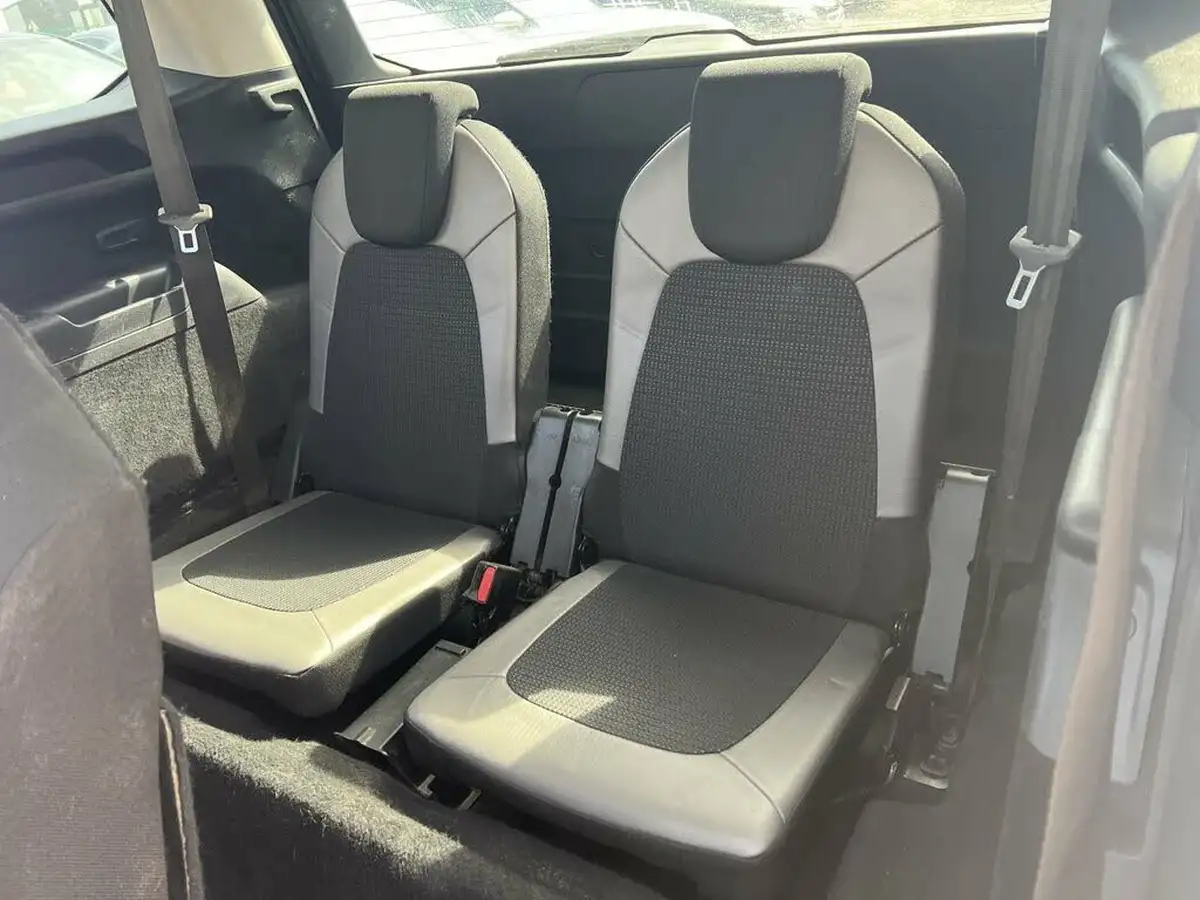 2018-citroen-grand-c4-spacetourer-15bluehdi-flair-big-35