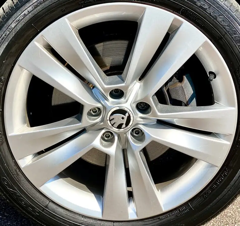 2018-skoda-karoq-15-tsi-se-l-ss-dsg-big-12