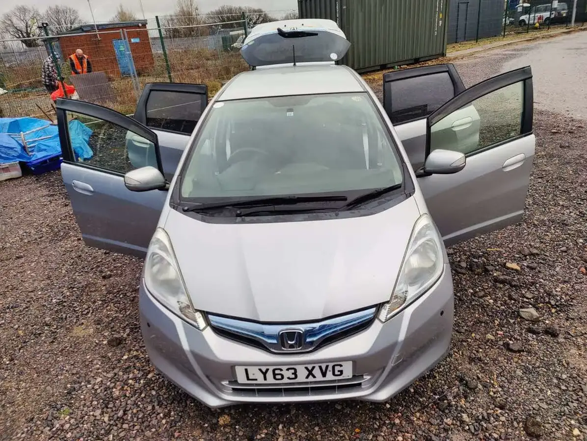2013-honda-jazz-big-27