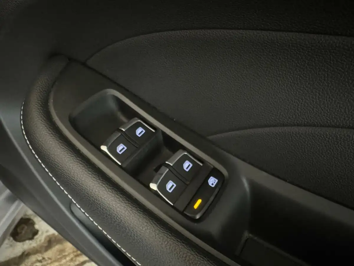 2021-mg-mg5-e-exclusive-ev-long-range-big-27
