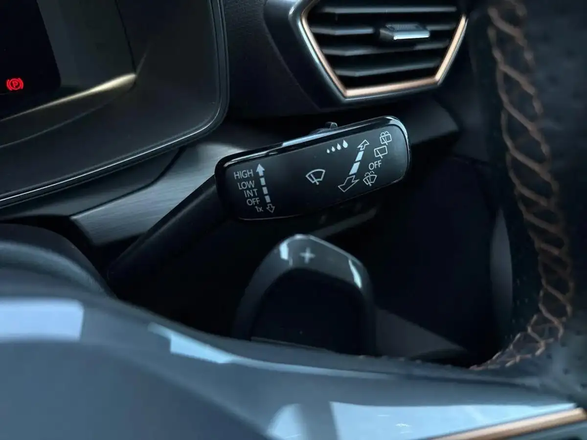 2024-cupra-leon-nf-14-e-hybrid-vz2-design-edition-hatchback-big-48