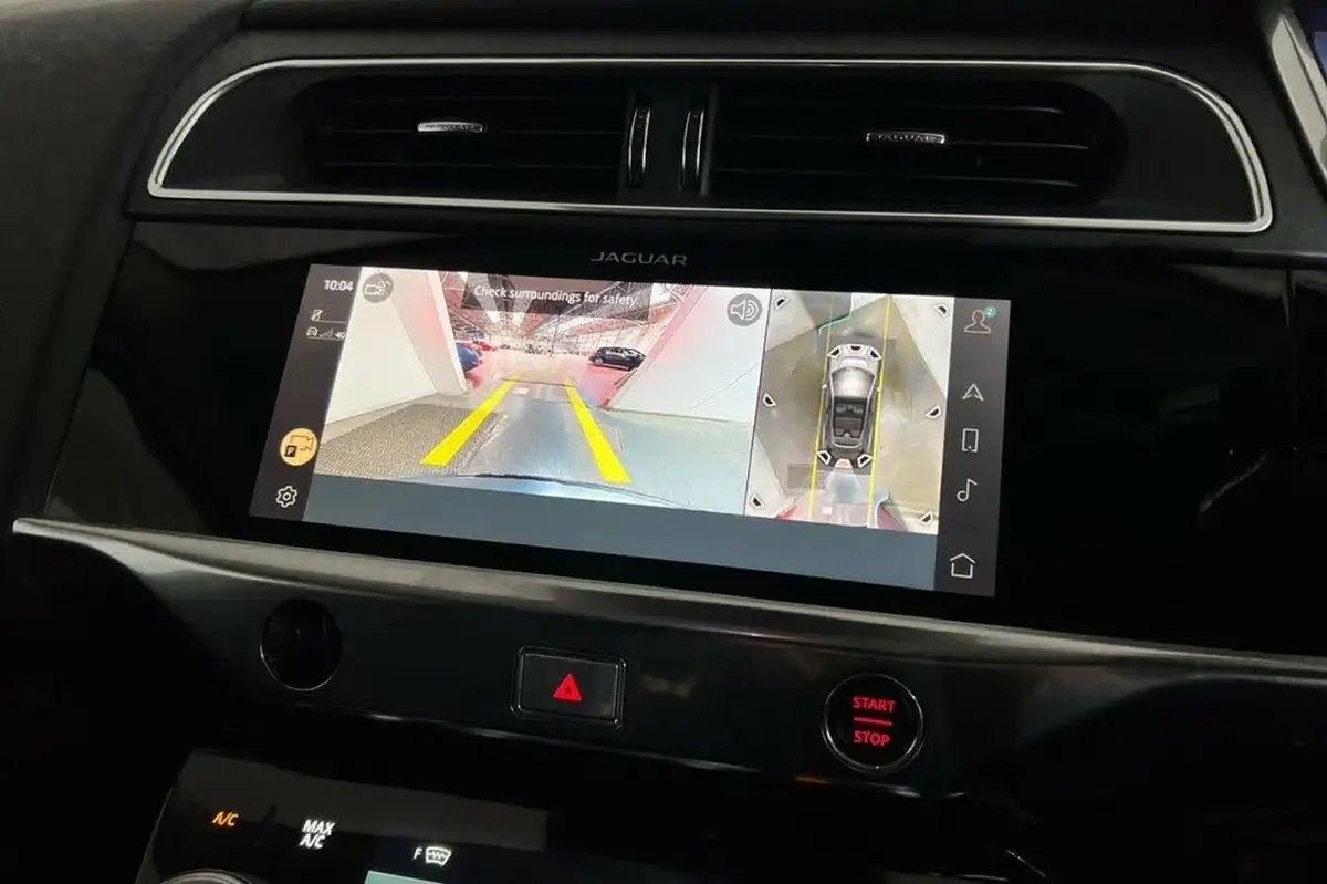 2021-jaguar-i-pace-ev400-se-big-11