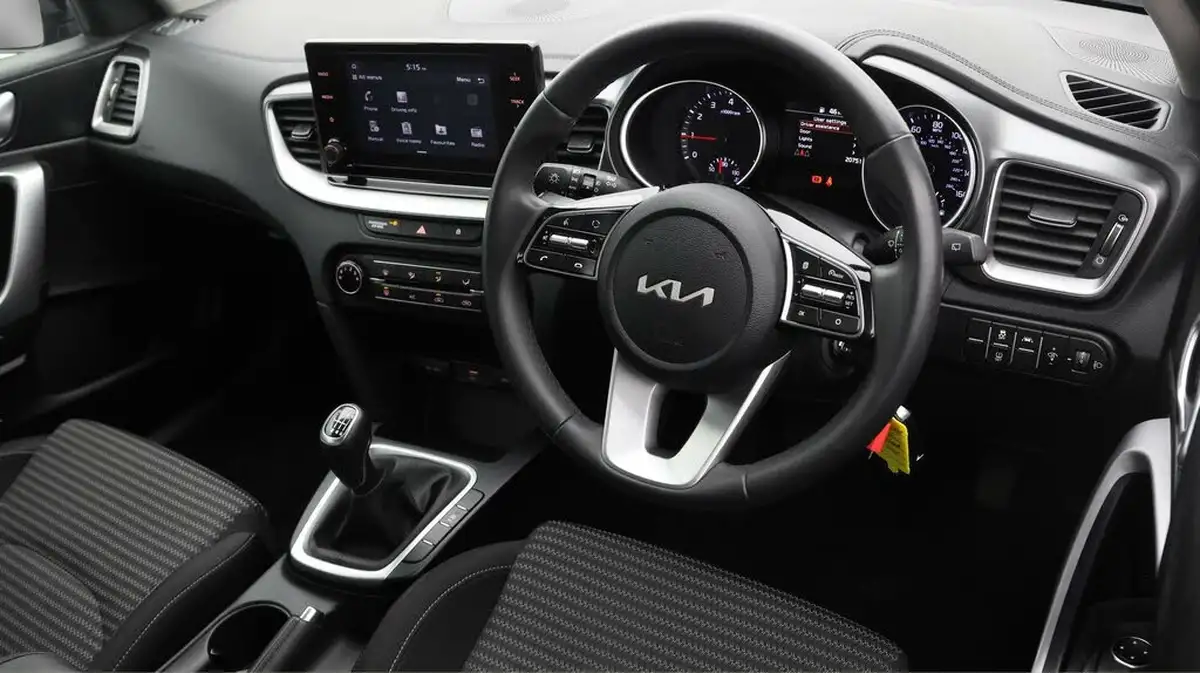 2022-kia-xceed-10-t-gdi-2-big-8